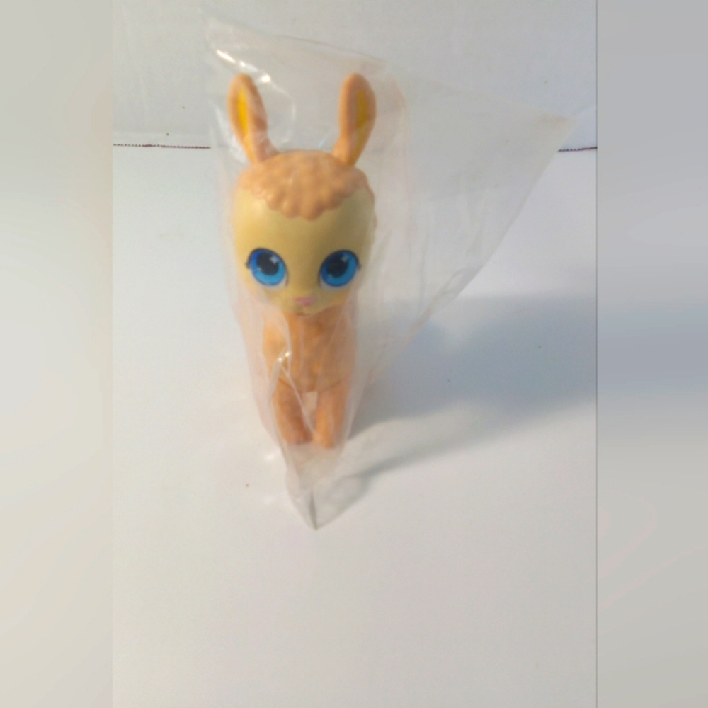Who's Your Llama Series 2 Basic Mystery Pack Figure Sealed